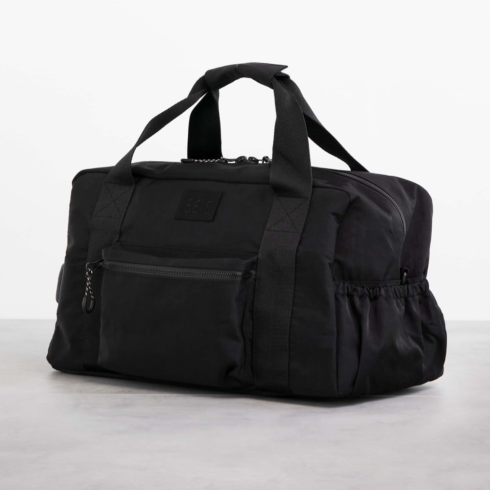 Beis The Sport Duffle in Black Convertible Backpack Travel Highly Rated Viral